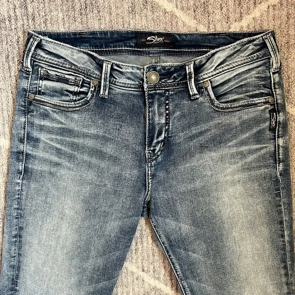 SILVER JEANS AVERY ANKLE SKINNY JEANS - Picture 3 of 7